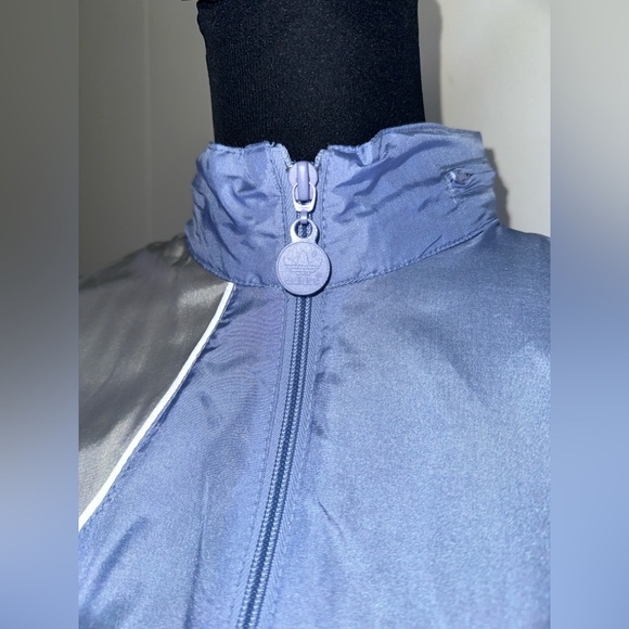 VINTAGE Adidas Women's Blue and Silver Qtr Zip Jacket - Picture 5 of 13